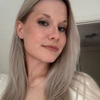 100+ "Becca Lind" profiles