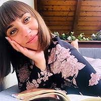 Sonja Rossi's Instagram, Twitter & Facebook