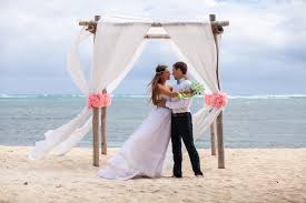 Questa è l'area dedicata ai matrimoni in spiaggia. Come Organizzare Il Matrimonio In Spiaggia Lily