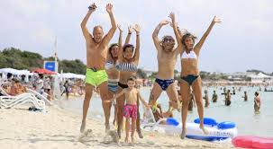 Martina franca (anche solo martina, marténe in dialetto martinese) è un comune italiano di 48 706 abitanti dellla provincia di taranto, in puglia, in piena. Il Nostro Cuore Nel Salento Le Storie Dei Turisti Del Nord Pronti A Tornare