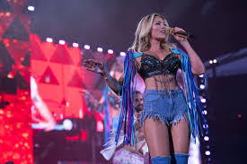 The golden camera award would have been a good opportunity for helene fischer * to announce a new album, for example, which could be released in the fall. Hot Sauce The Podcast On Twitter Happy Birthday To Helene Fischer Helene Fischer Who Turns 36 Today