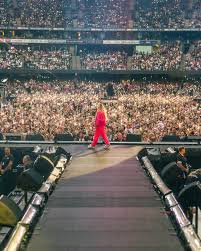 Desperate for a opera house VIP and selfie ticket through tixel🤞