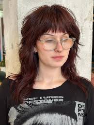 Hello at @everyone ! I'm looking for a bleach and tone retouch model! If  you or anyone you know is interested please let me know :3 When? May 5th at  8:15 Where?