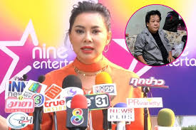 คุณสามารถระบุได้เลย ว่าแบบที่คุณต้องการเป็นแบบไหน เพศ อายุ สีผิว ผม อื่นๆ Limh Afapg8xwm