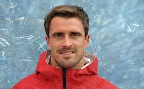 Frontman,wokalista zespołu future folk,sportowiec youtu.be/fupvoudfvte. Stanislaw Karpiel Bulecka Kilka Malzenstw Peknie