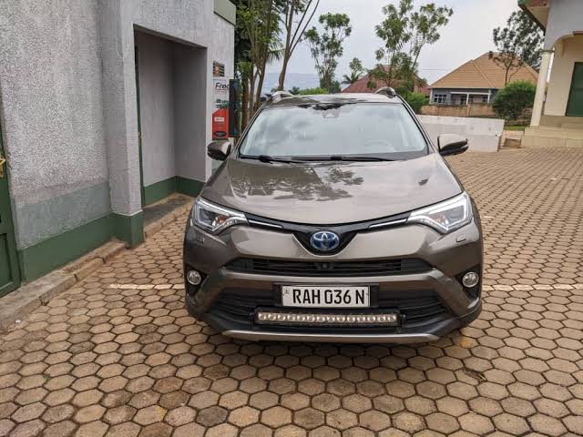  Toyota RAV4 location Rwanda sans chauffeur Kigali Ngo Car Rental – Affordable & Reliable Car Hire in Kigali