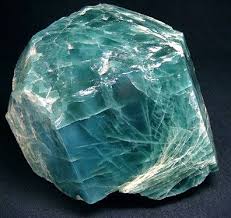 Apatite Gemstone Metaphysical Information Shimmerlings Stones And Crystals Apatite Gems And Minerals