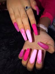 Light pink holographic glitter acrylic nails. Pinterest Xonorolemodelz Pink Acrylic Nails Pink Nails Best Acrylic Nails