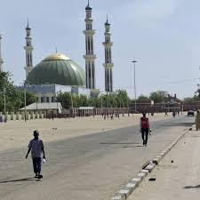 مقتل سبعة أشخاص جراء انفجار داخل مسجد بشمال شرق نيجيريا - فرانس 24  France  24