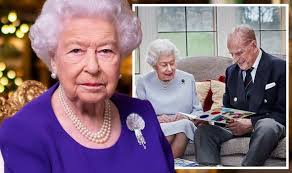 철인왕후, cheolinwanghu , iron queen , queen cheolin , cheolinwanghoo , the iron empress , queen cheo rin , cheorinwanghu , queen. Queen Delivers Inspirational New Year S Message Promises We Will Meet Our Families Again Royal News Express Co Uk