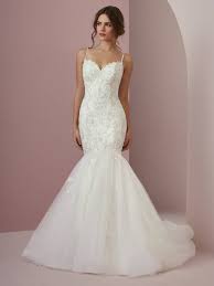 This Wedding Gown Silhouette Is A Major Trend Wedding Dresses With Straps Fit And Flare Wedding Dress Wedding Dresses Lace