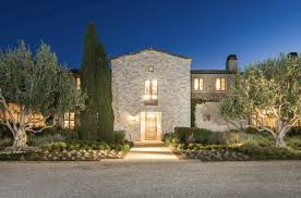 Inside Lady Gaga S 22 Million Malibu Mansion Malibu Mansion Malibu Homes Hollywood Homes