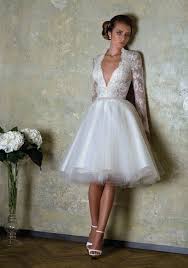 Algunos vestidos de novia civil que pueden resultar perfectos son los cortos o con pantalón que al. Vestidos De Novia Para Boda Civil Modaellas Com
