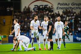 Wyniki, tabele i statystyki dla ii liga w sezonie 2020/2021. Weekendowe Mecze Ekstraklasy 1 Ligi I 2 Ligi 12 14 Czerwca 2020 Wyniki