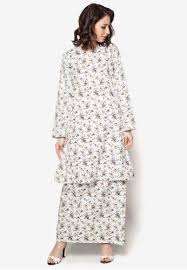 This high collared shirt once as richards (1983) states, singapore english differs a bit from the standard british english in grammar and vocabulary, and more noticeably in phonology. English Cotton Baju Kurung From Azka Collection In White Modest Muslimah Styling Done Right With This Alluring Azka Collection Pola Gaun Pakaian Kasual Kasual