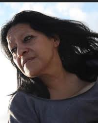 Estas semanas atrás me dieron alas 🪽…. Quien ? EL ADN FEMENINO de mi  familia. Mi abuela Lala me regaló un ala y mi tía Rosi la otra para poder  volar hacia