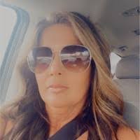 Roxanne Haney's Instagram, Twitter & Facebook