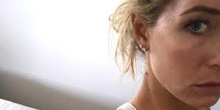 ESPELUZNANTE CAÍDA DE EMILY BATTY