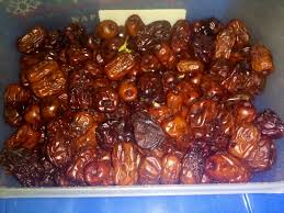 Bismillah was shalatu was salamu 'ala rasulillah, wa ba'du, ada beberapa riwayat mengenai khasiat kurma ajwah, diantaranya Kurma Cina Bikin Badan Rasanya Oke Punya Halaman All Kompasiana Com