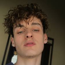 Stream Daniel Evatt music