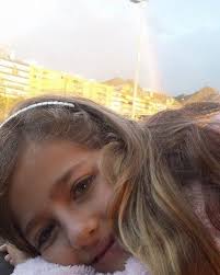 Tu cantante, actriz y modelo favorita💫 Pasan los años y todavía sigo  teniendo el mismo sueño, que bonito. ❤️‍🩹 #MIHISTORIA #ARIANN