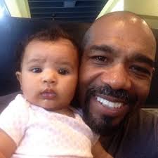 Pics of Michael Beach, his wife and their two children