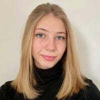 Jade Blain's Instagram, Twitter & Facebook