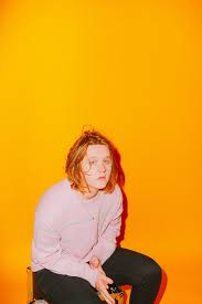 Nowwatching Scottish Artist Lewis Capaldi Who Went From Sneaking In To Play Pub Gigs To Touring Alongside Sam Smith Click To Rea Lewis Music Journal Singer