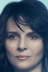 Malcolm, terzo di quattro figli della famiglia protagonista nell'ultima puntata della settima stagione, lois resta nuovamente incinta, e malcolm non potrà più essere in the middle. Hd Sils Maria 2014 Film Completo Streaming Ita Juliette Binoche Maria Johnny Flynn