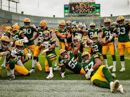 The green bay packers are a professional american football team based in green bay, wisconsin. Green Bay Packers Wallpaper Wallpaper Sun
