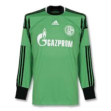For 21/22, the home jersey is styled in a royal blue diamond textured double knit fabric. Schalke 04 Football Shirt Archive