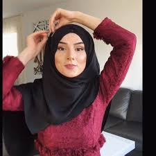Muslim Fashion Hijab Panosundaki Pin