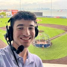 Rob Russo's Instagram, Twitter & Facebook