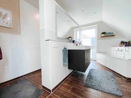 Hornbach musterbader moderne bader von hornbach. Badezimmer Und Gaste Wc Streichen Dieses Mal Durften Die Profis Ran