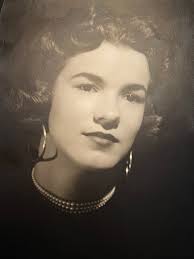 Lorraine Templeton's Instagram, Twitter & Facebook