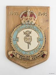 Click on picture for larger image. Collectables Lincoln City Lincolnshire Crest Small Pin Badge National Badges Utit Vn