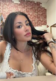 Alliya (@babygirlvibes777)