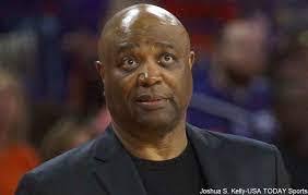 Leonard Hamilton's Instagram, Twitter & Facebook
