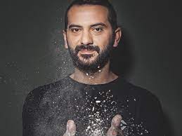 224 видео 132 413 просмотров обновлен 1 мая 2020 г. To 5o Masterchef Erxetai Sto Star Se Liges Meres Kai Den 8a Moiazei Se Tipota Me Ta Prohgoymena Greeks Channel