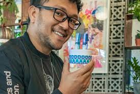 18hb Aug dah masuk WAYANG? Cepat.. Jadi org yg terawal utk tgk filem  #MalbattMisiBakara kat IMAX . Dapatkan PERFUME SAMTILLA dan korang  berpeluang utk hi-tea dgn Sam dan Tilla, pastu kita tgk