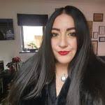 Becky Kays's Instagram, Twitter & Facebook