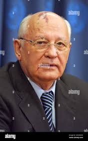 Left right alan hi-res stock photography and images