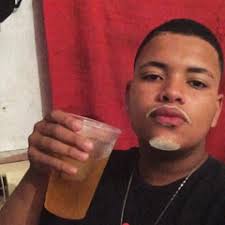 Stream Wallace Torres music