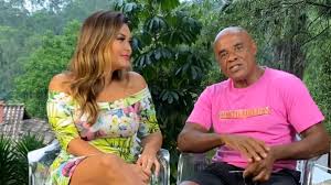 Geisy Arruda é criticada por internauta após entrevista com Kid Bengala