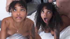 Nemohla se nabažit - Barbie Rousová