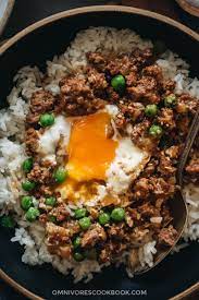 I always make extra so the kids can have them in rolls for lunch the next day. Cantonese Ground Beef Rice And Eggs çªè›‹ç‰›è‚‰ Omnivore S Cookbook
