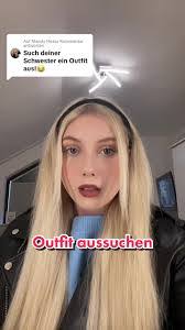 Mandy Hess's Instagram, Twitter & Facebook