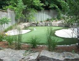 Backyard Putting Green In 2019 Hinterhof Hinterhof Designs Und Garten Ideen