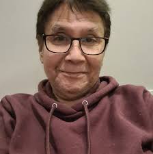 Kilala ang Hollywood actor na si Nicholas Hoult sa kaniyang matatapang na  karakter sa mga pinagbidahang pelikula gaya ng "Jack The Giant Slayer",  "X-Men" at ang remake ng "Mad Max." Pero sa