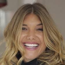 Katie Sands's Instagram, Twitter & Facebook